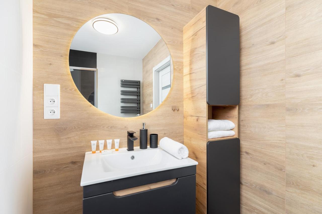 Salsa Apartments Cracow By Renters Krakow Exterior photo